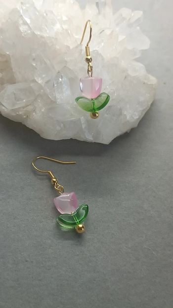 Jolies boucles pendantes