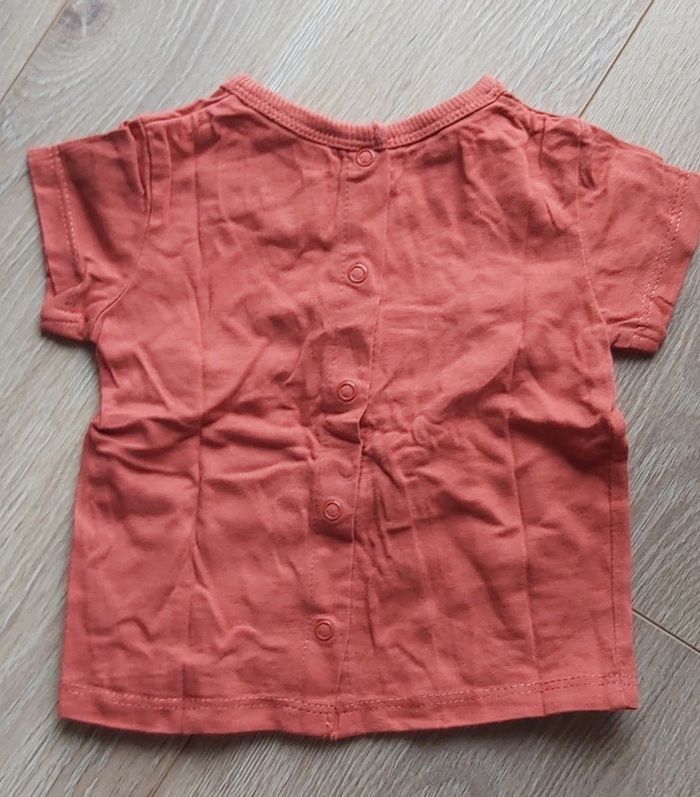 T-shirt lion - photo numéro 2