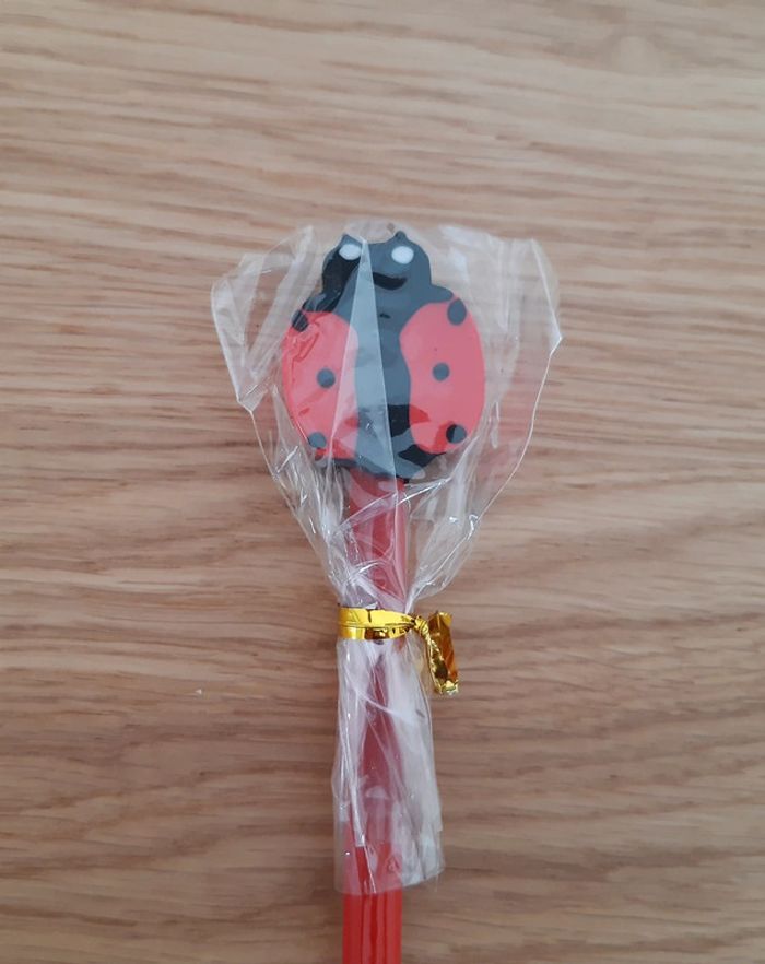 Crayon de bois avec gomme coccinelle