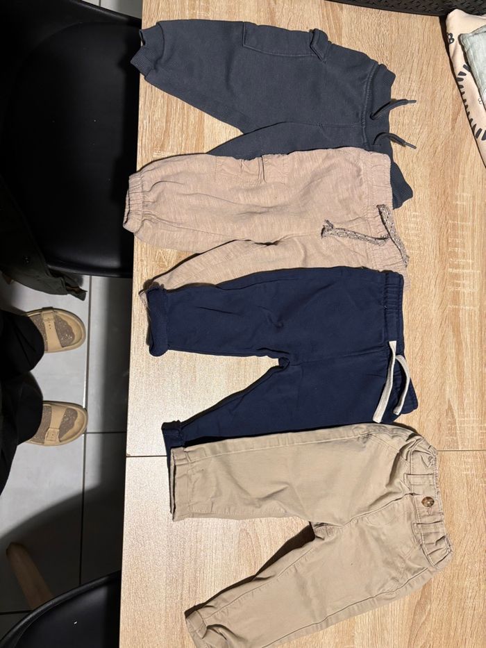 Lot pantalon bébé 9 mois