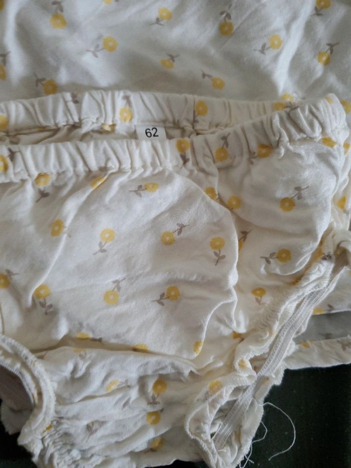 Robe et culotte - photo numéro 2