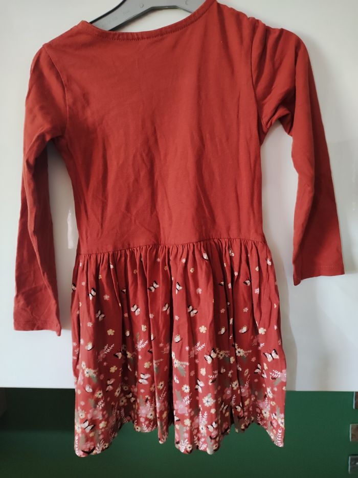 2 robes dopodopo 5-6 ans - photo numéro 2