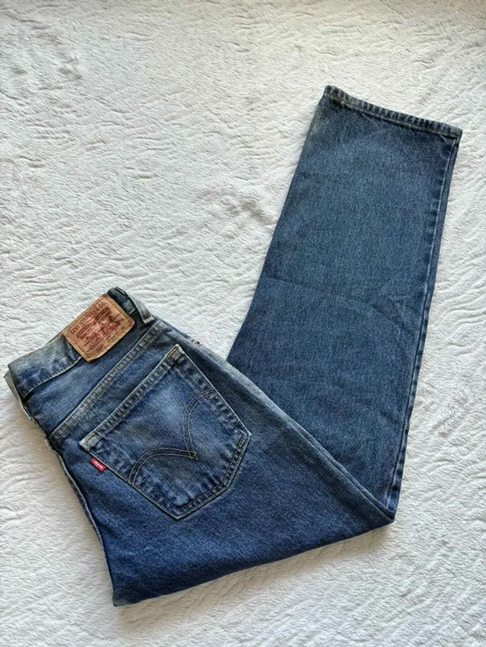 Jean Levi’s 550 femme Relaxed Fit Bleu stonewashed délavé Rare modèle US W27 L29 S/36 2000s