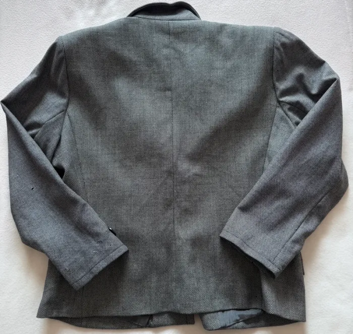 Blazer vintage Yves Saint Laurent Rive Gauche–Taille 44/46–Rare & élégante-Défauts ( trous) manche - photo numéro 6