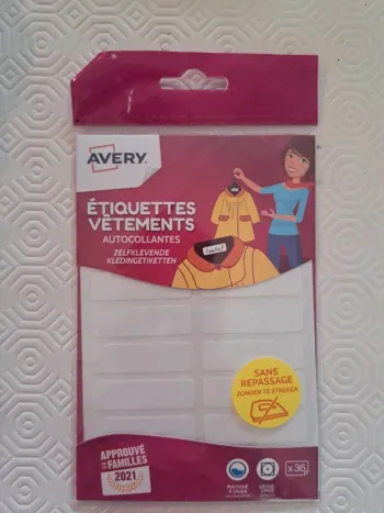 Lot de 36 étiquettes pour vêtements neuve