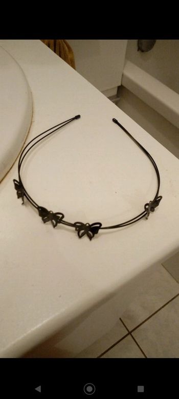 Diadème / serre-tête papillon noir
