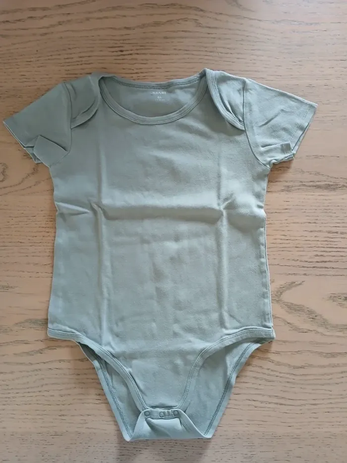 Body enfant 6 ans - photo numéro 2