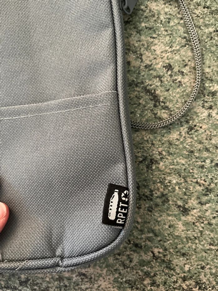 Petite sacoche homme neuve - photo numéro 2