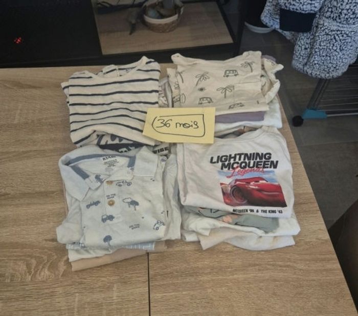 Lot t shirts