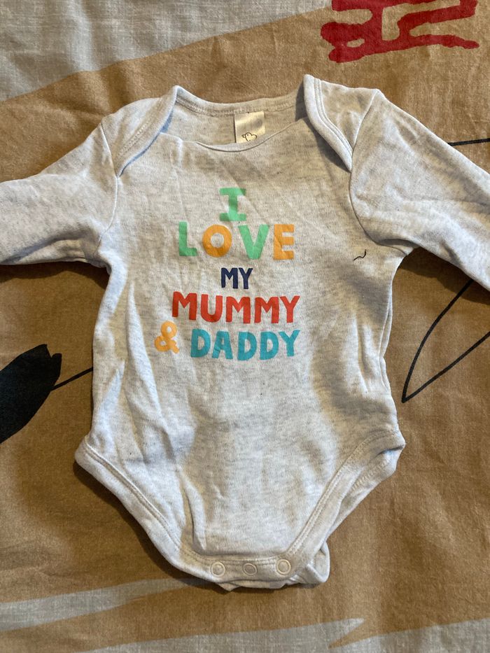 Lot 4 bodies manches longues taille 6 mois - photo numéro 2