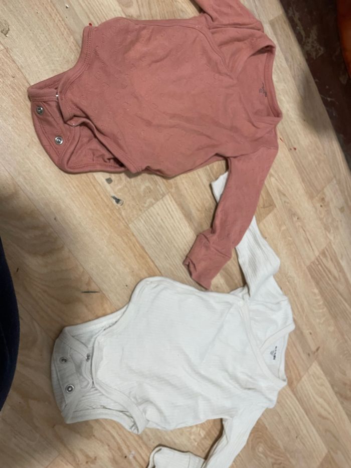 Vêtements fille de 4 à 18 Mois - photo numéro 1