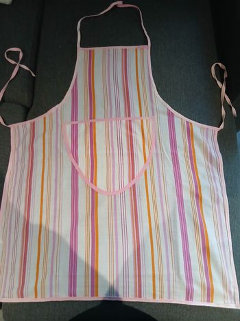 Tablier de cuisine rayé rose orange 