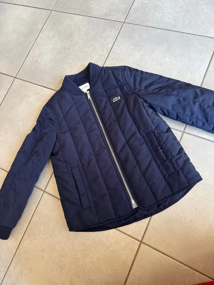 Bombers Lacoste bleu marine 8ans