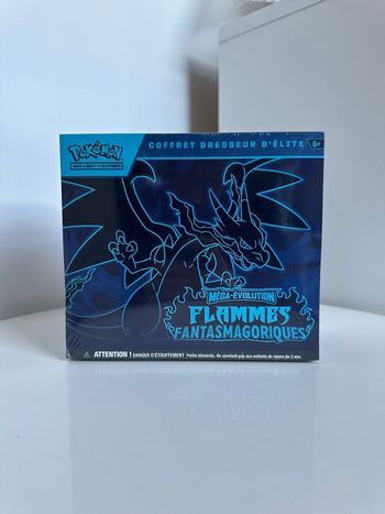 Pokémon : ETB ME02 - Coffret Dresseur Flammes Fantasmagoriques avec mini défaut de scellage - Neuf & Scellé