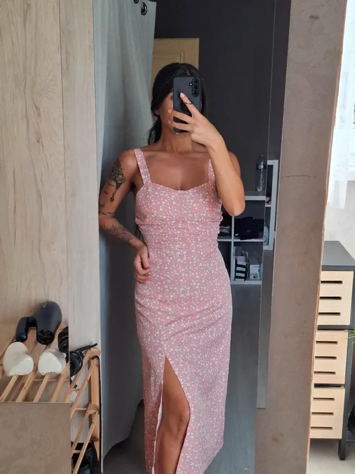 Robe midi rose S neuve - photo numéro 3