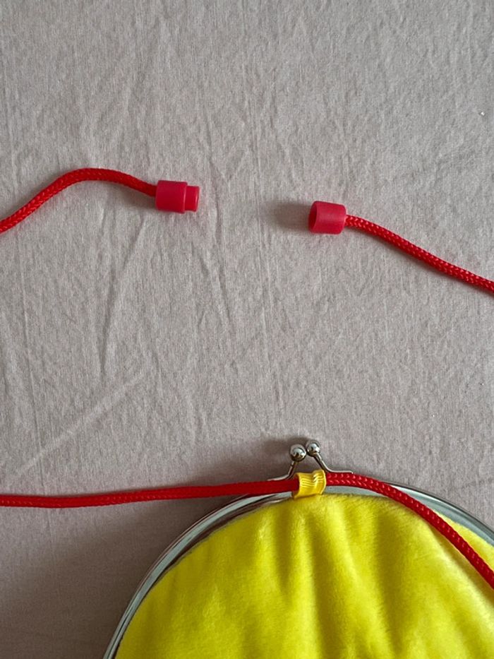 Porte monnaies sac peluche Pikachu - photo numéro 4