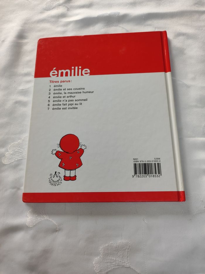 Emilie fait pipi aulit - photo numéro 2