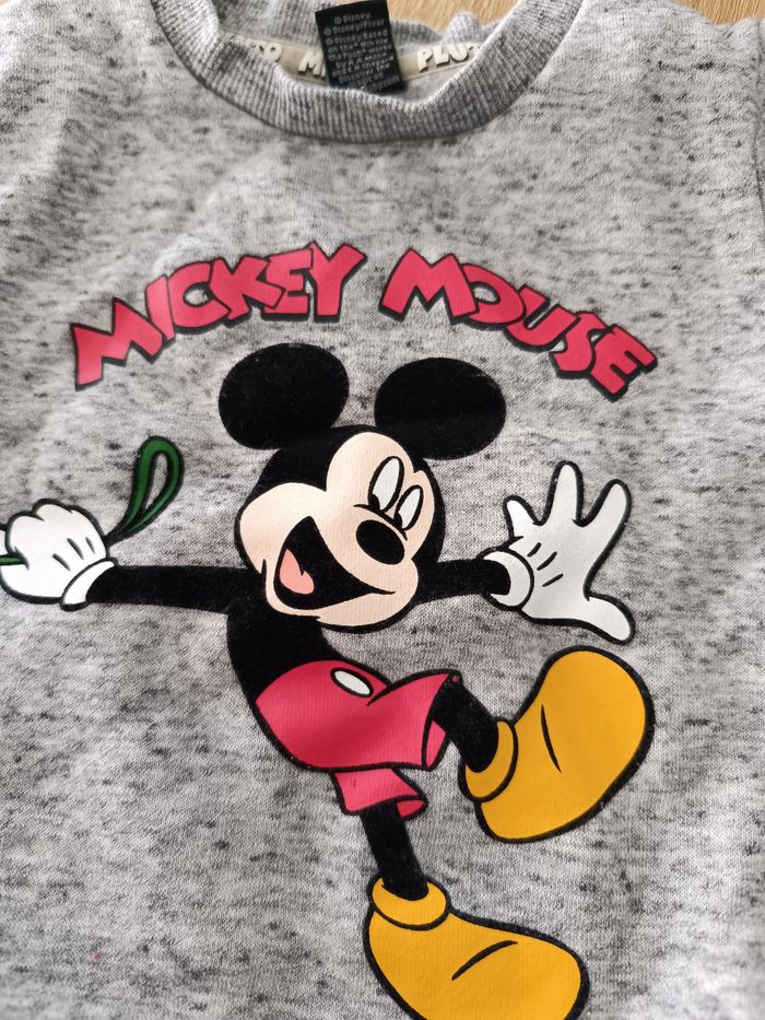 Pull Mickey 12-18 mois - photo numéro 2