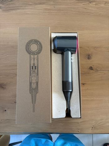 Dyson sèche cheveux 