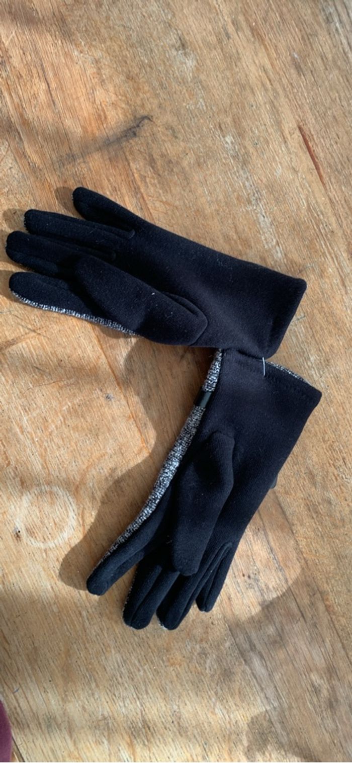 Paire de gants - photo numéro 2