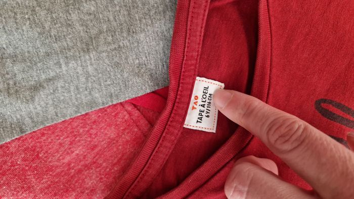 Lot de 5 tee shirts manches longues, taille 6 ans - photo numéro 7