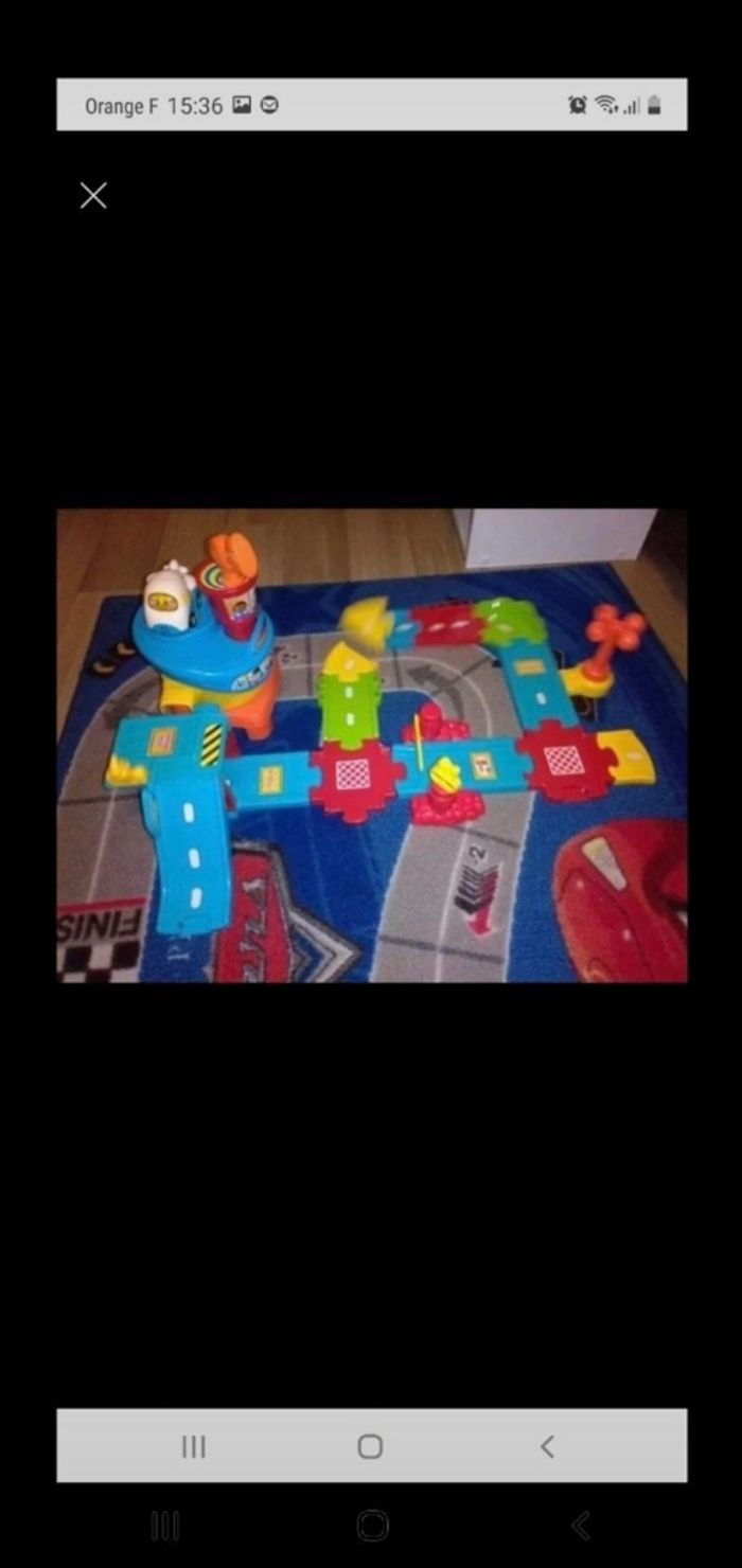 Aéroport tut tut bolide