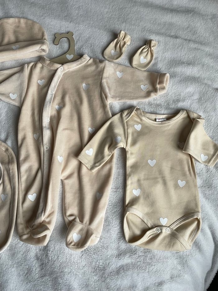 Ensemble cœur beige