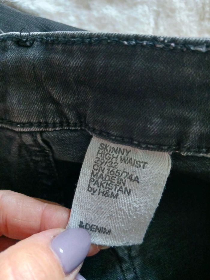 Jeans skinny destroye gris/noir - photo numéro 3