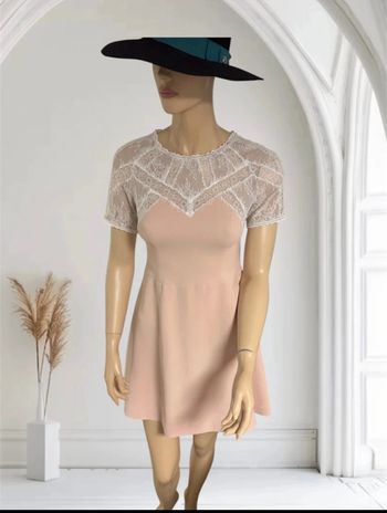 Robe The Kooples neuve XS rose pâle dentelle blanche