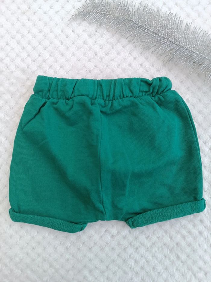 🔸Short basique vert Kiabi 6 mois🔸 - photo numéro 5