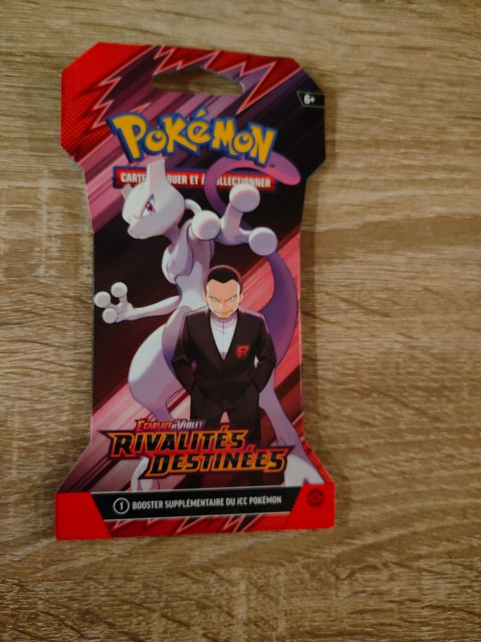 Booster Pokémon Rivalités Destinées EV10