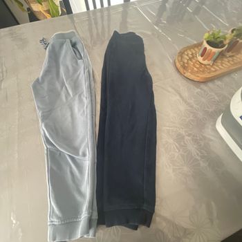 Vend un lot de pantalon  jogging