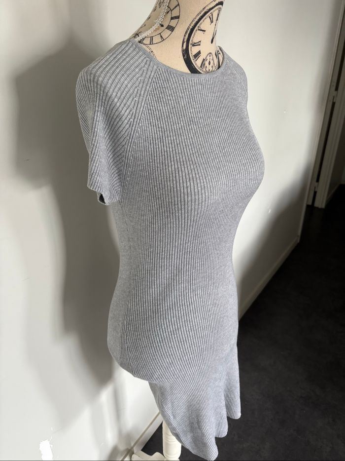 Robe moulante - photo numéro 2
