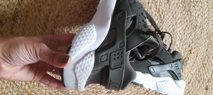 Basket Nike Huarache kaki - photo numéro 12