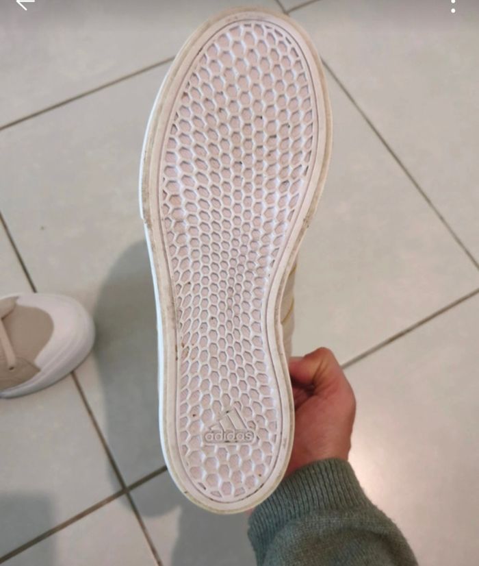 Basket comme neuf a - photo numéro 7