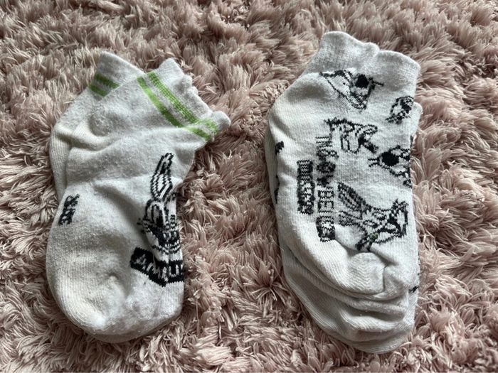 Lot de 2 paires de chaussettes courtes Lonney Tunes taille 23/26 Orchestra