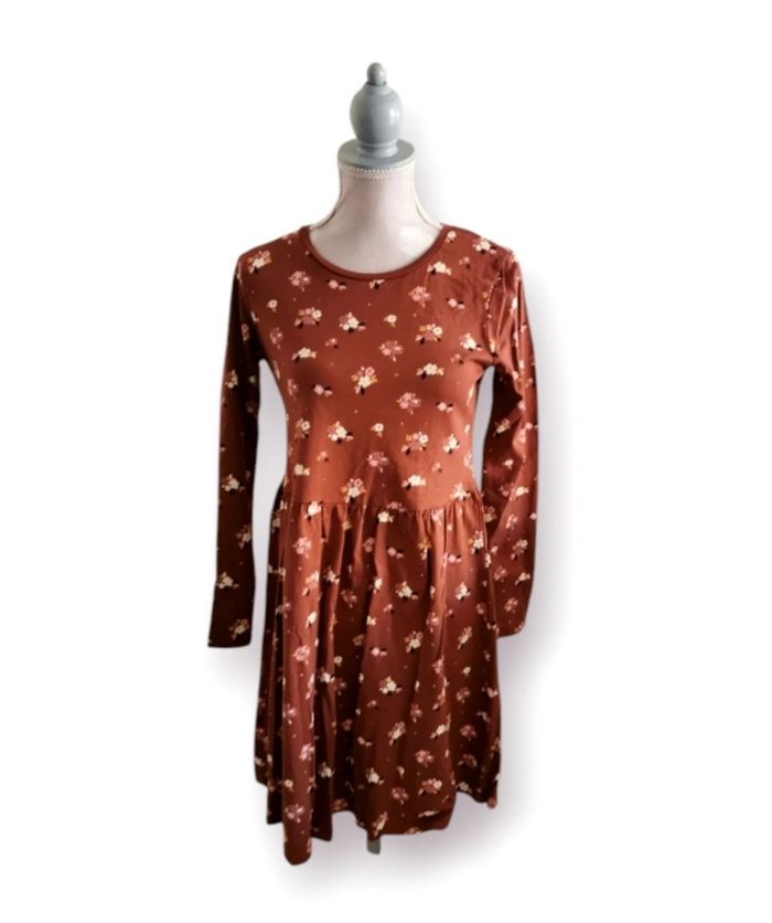 Robe marronée fleurs C&A taille 10 ans