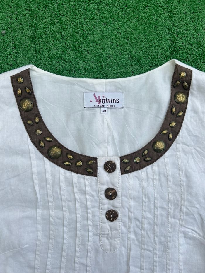 Robe en lin blanche Armand Thiery M 38 col bijoux - photo numéro 3