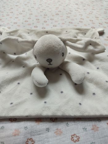 Doudou mouchoir lapin tout doux - Très bon état