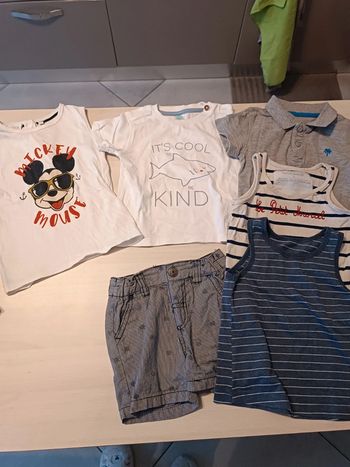 Lot de vêtements 24mois