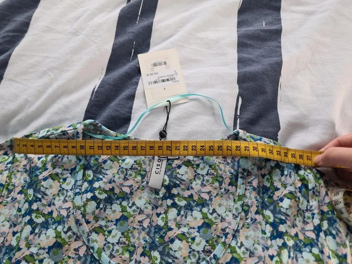 🌸 T-shirt floral CISO - Neuf avec étiquette 🌸 - photo numéro 8