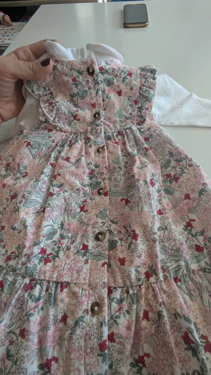 Robe 6 mois - photo numéro 2