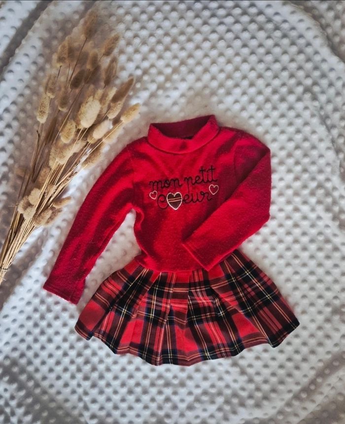 Superbe robe rouge à carreaux 18 mois