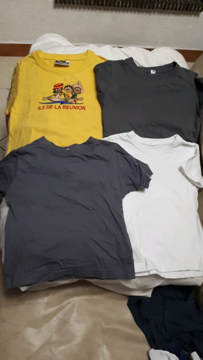 lot t shirt 2-3 ans