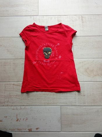 T-shirt manches courtes rouges motif tête de mort TAO 8 ans