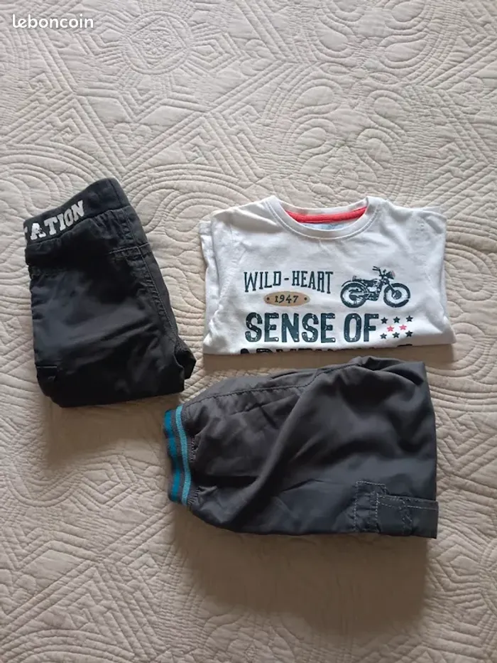 Lot de 3 vêtements garçon Taille 2 ans - photo numéro 9