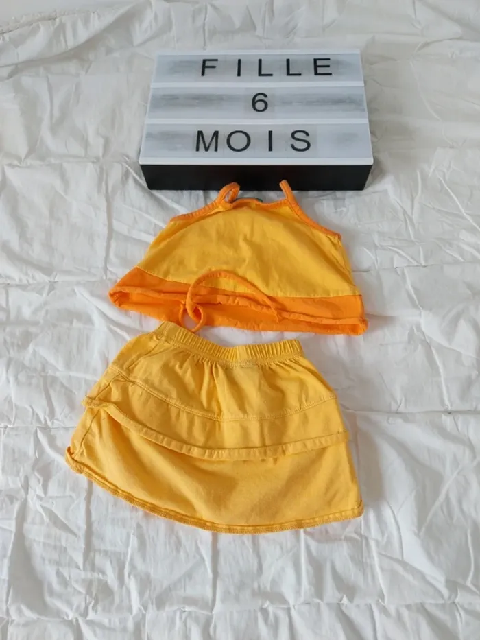 Ensemble fille 6 mois - photo numéro 2