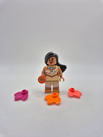 Figurine type lego Pocahontas Disney