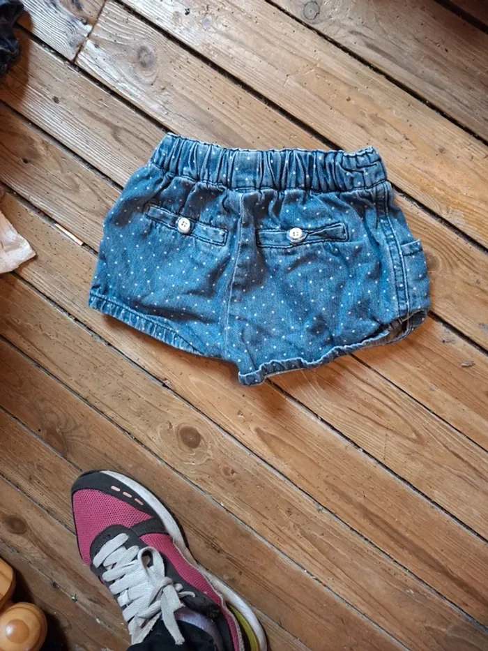 Short taillle 2 ans - photo numéro 3