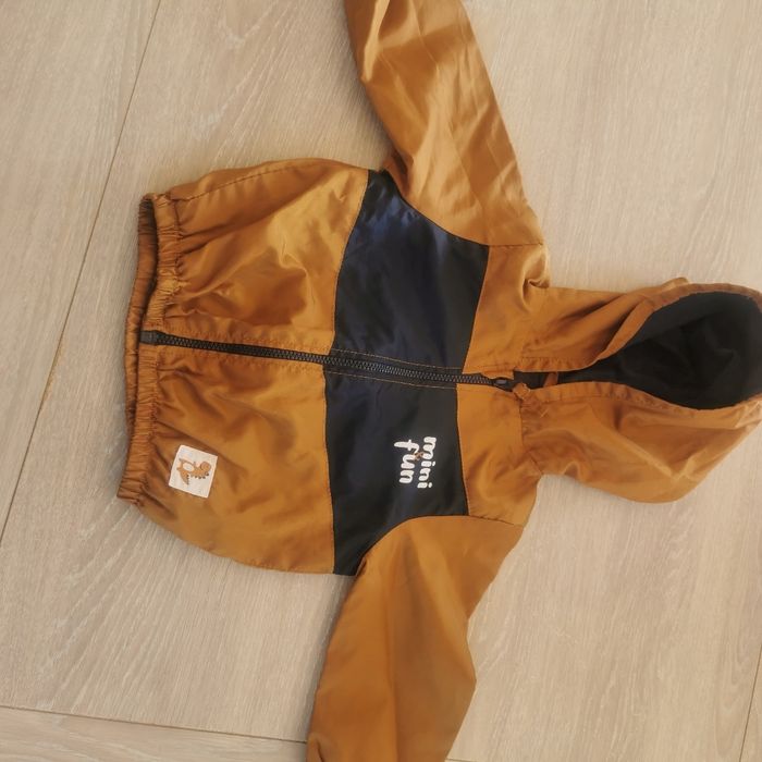 Manteau / coupe vent taille 6 mois - photo numéro 1